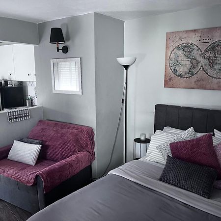 Cozy Studio Apartment In The Heart Of Athens Atenas Exterior foto