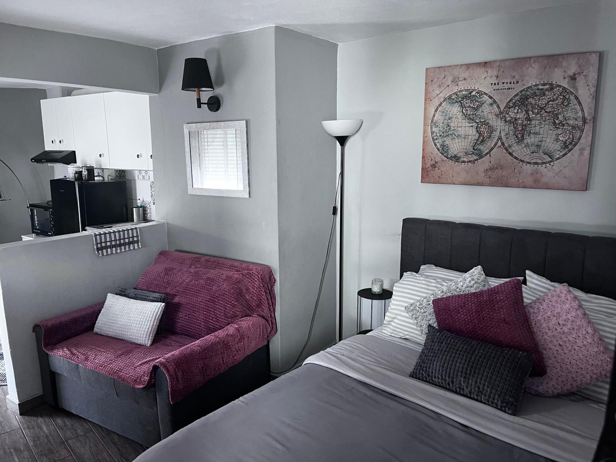 Cozy Studio Apartment In The Heart Of Athens Atenas Exterior foto